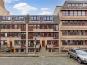 2 Bedroom Flat House to Rent