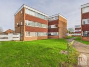 2 Bedroom Flat House to Rent