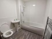 2 bedroom Flat in Flat 3, Leeds