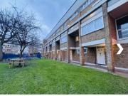 2 Bedroom Flat In Haggerston, Hackney, N1