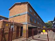 2 bedroom flat in kempton park