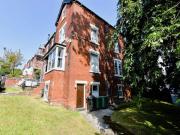 2 bedroom Flat in Knowle Road, Leeds