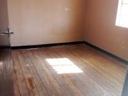 2 Bedroom Flat in Troyeville