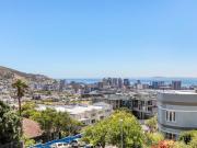 2 Bedroom Flat in Vredehoek