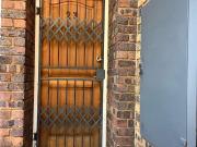 2 Bedroom Flat in Waterkloof Glen