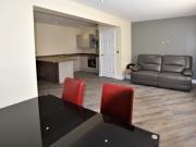 2 bedroom Flat in Woodsley Road, Leeds