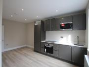 2 bedroom flat share to rent