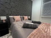 2 bedroom flat share to rent