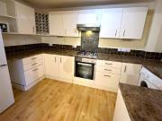2 bedroom Flat To Let 2 bedroom Flat To Let