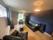 2 bedroom Flat To Let