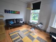 2 bedroom Flat To Let