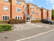 2 bedroom Flat To Let