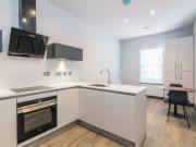 2 bedroom Flat To Let