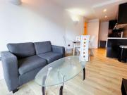 2 bedroom Flat To Let