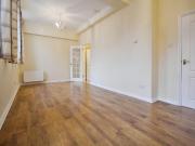 2 bedroom Flat To Let