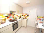 2 bedroom Flat To Let