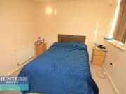 2 bedroom Flat To Let