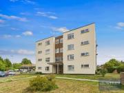 2 bedroom Flat To Let