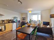 2 bedroom Flat To Let