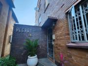 2 Bedroom Flat To Let in Umbilo