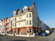 2 bedroom flat to rent