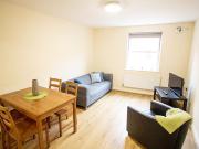 2 bedroom flat to rent