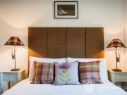 2 Bedroom Flat to Rent at, England