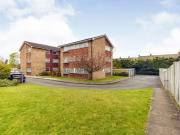 2 bedroom Flat to rent, Christchurch Park, Sutton, SM2...