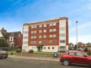 2 bedroom Flat to rent, Craneswater Park, Southsea, PO4...