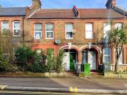 2 bedroom Flat to rent, Forest Road, Walthamstow,...
