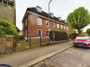 2 bedroom Flat to rent, Grosvenor Park Road, London, E17...