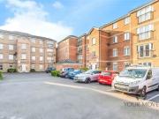 2 bedroom Flat to rent, Harper Grove, Tipton, DY4 £775 pcm