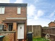2 bedroom Flat to rent, Hatton Close, Northfleet, DA11...