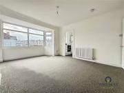 2 bedroom Flat to rent, Highfield Avenue, Erith, DA8...