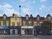 2 bedroom Flat to rent, Hoe Street, Walthamstow, E17...