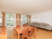 2 Bedroom flat to rent in Coleridge Gardens, King's...