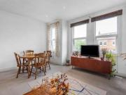2 bedroom flat to rent in Dunstans Road London SE22...