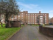 2 Bedroom flat to rent in E1