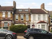 2 Bedroom Flat To Rent in First Floor Flat, London, SE18