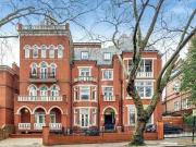 2 bedroom Flat to rent in Fitzjohns Avenue, London,...