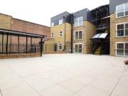 2 Bedroom Flat To Rent in Flat 1, Ilford, IG1