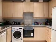2 Bedroom Flat To Rent In Hamlyn House, Feltham, TW13