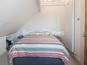 2 Bedroom flat to rent in Heath Drive, Hampstead, NW3