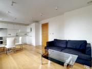 2 Bedroom Flat to Rent in Kennington Park Road, London, SE11