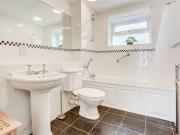 2 bedroom Flat to rent in Kings Road, Brighton, BN1