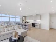 2 bedroom flat to rent in N2