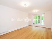 2 Bedroom flat to rent in Parkhill Road, Hampstead, NW3