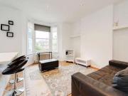 2 bedroom flat to rent in Roderick Road, South End Green NW3