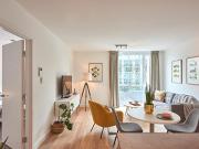 2 Bedroom Flat To Rent In The Wullcomb, Highcross...