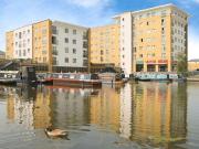 2 bedroom flat to rent in Waxlow Way, Northolt 36190106 on